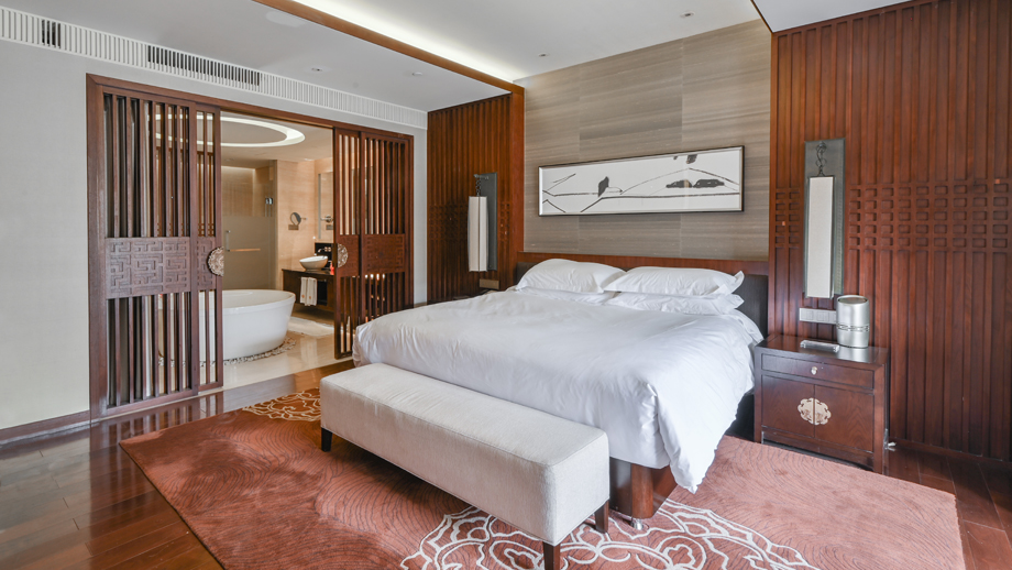 ANCNXL_room_Family Theme Suite 